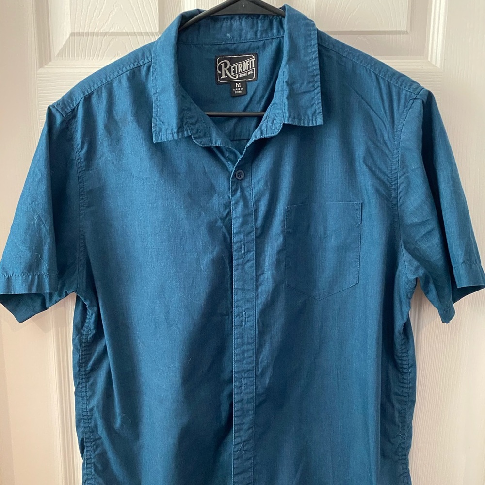 Men’s blue button up Retro Fit